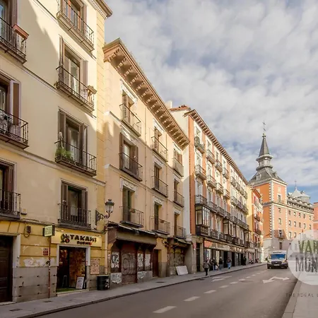 Descanso Para 3 En Sol, Ven A Concepcion Jeronima Madrid Exterior photo